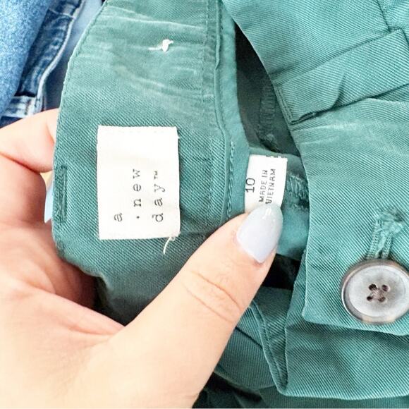 A New Day Green Wide Leg Pleated Front Trouser Pants High Waist Size 10 - Picture 5 of 6